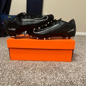 Nike Vapor Untouchables Football Cleats